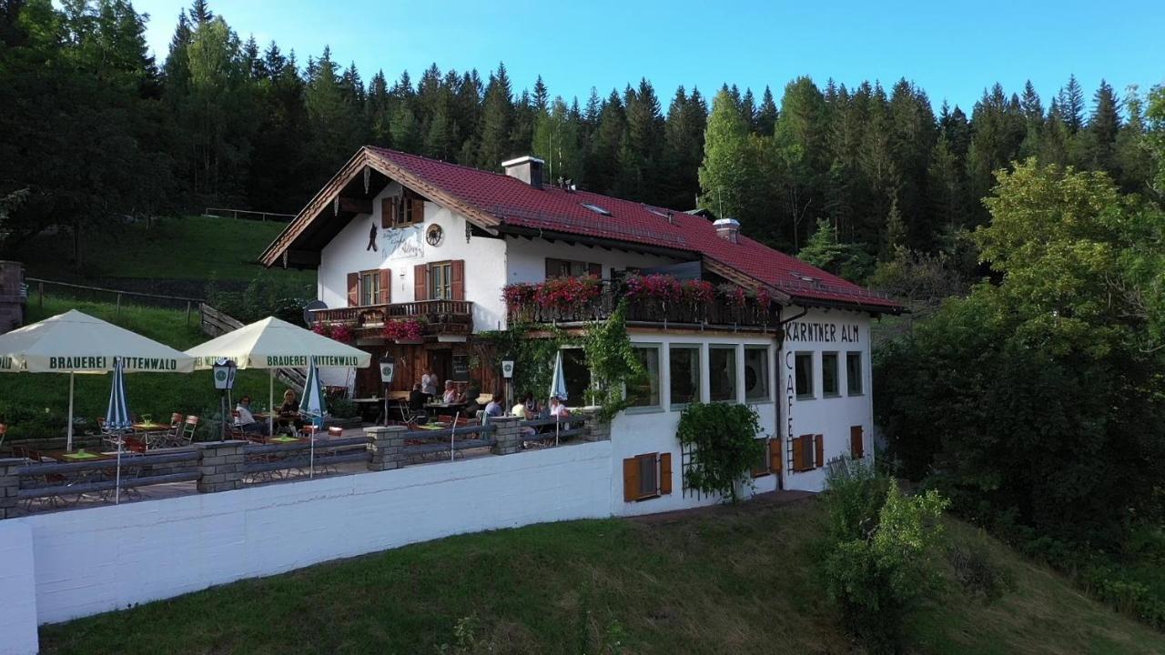 Отель Berggasthof Karntner Alm Миттенвальд Экстерьер фото